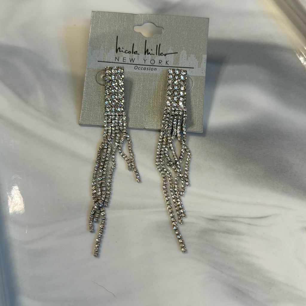 New Nicole Miller New York Occasion Earrings 25$
